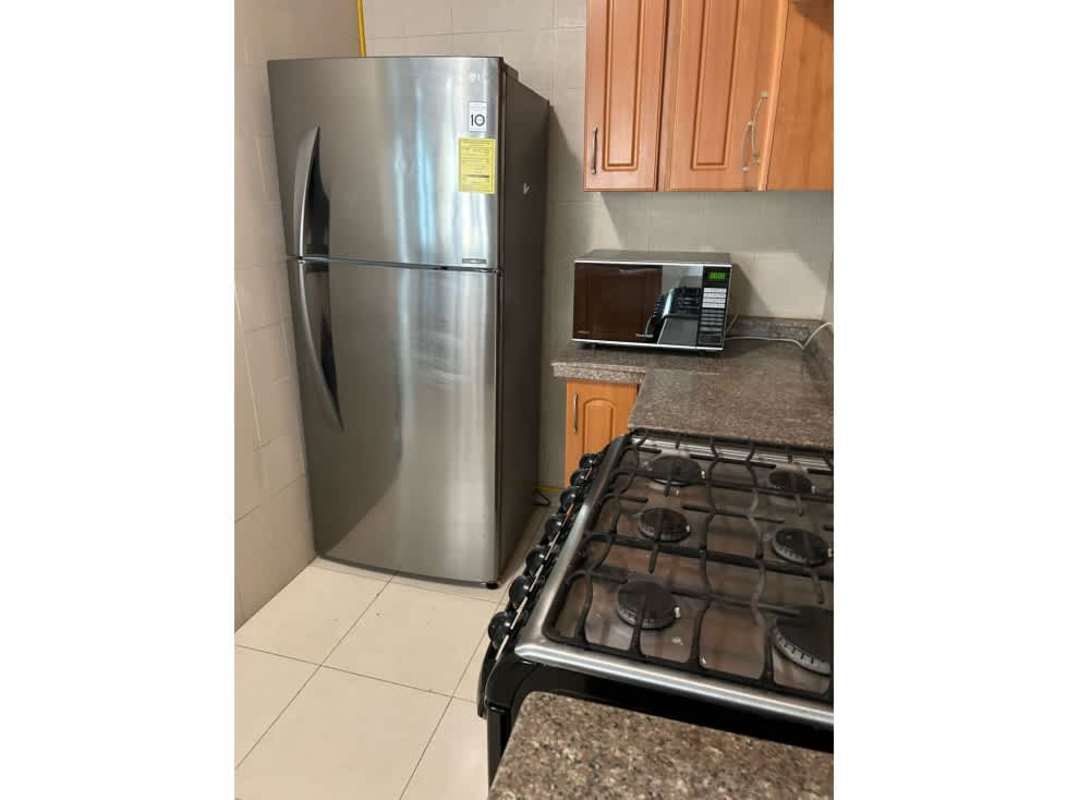 Modern bathroom with glass shower in PH Royal Pacific rental apartment Panama