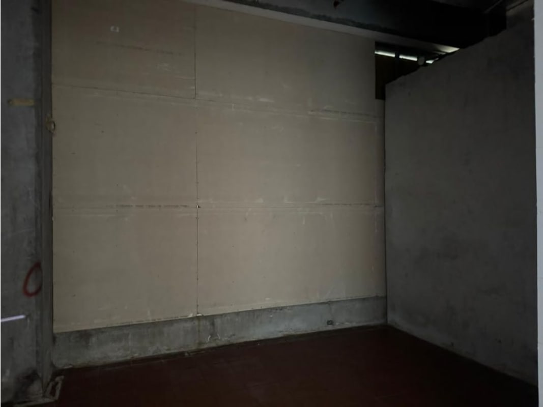 Unfinished industrial room in commercial plaza PH Comercial Pueblo Nuevo Panama City
