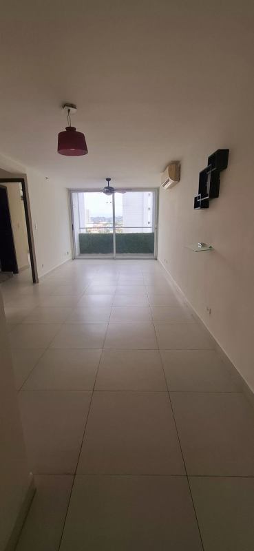 Modern 2BR Apt with Balcony PH Arenas Park Parque Lefevre