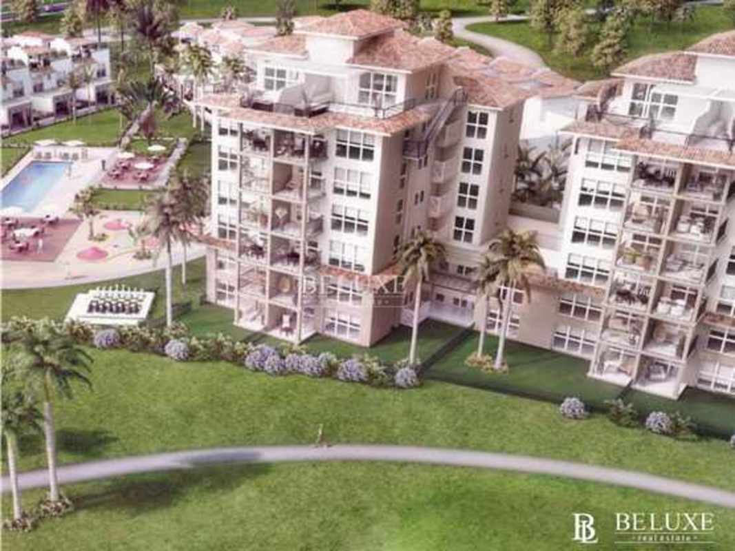 Bright master bedroom with golf views floor-to-ceiling window in Pinnacle Santa Maria Panama