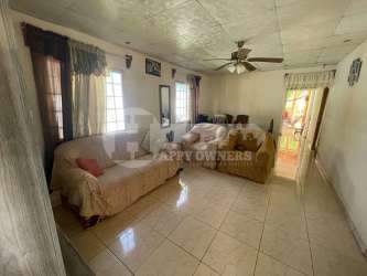 Large backyard terrace with roof in house for sale Atalaya Veraguas Panama