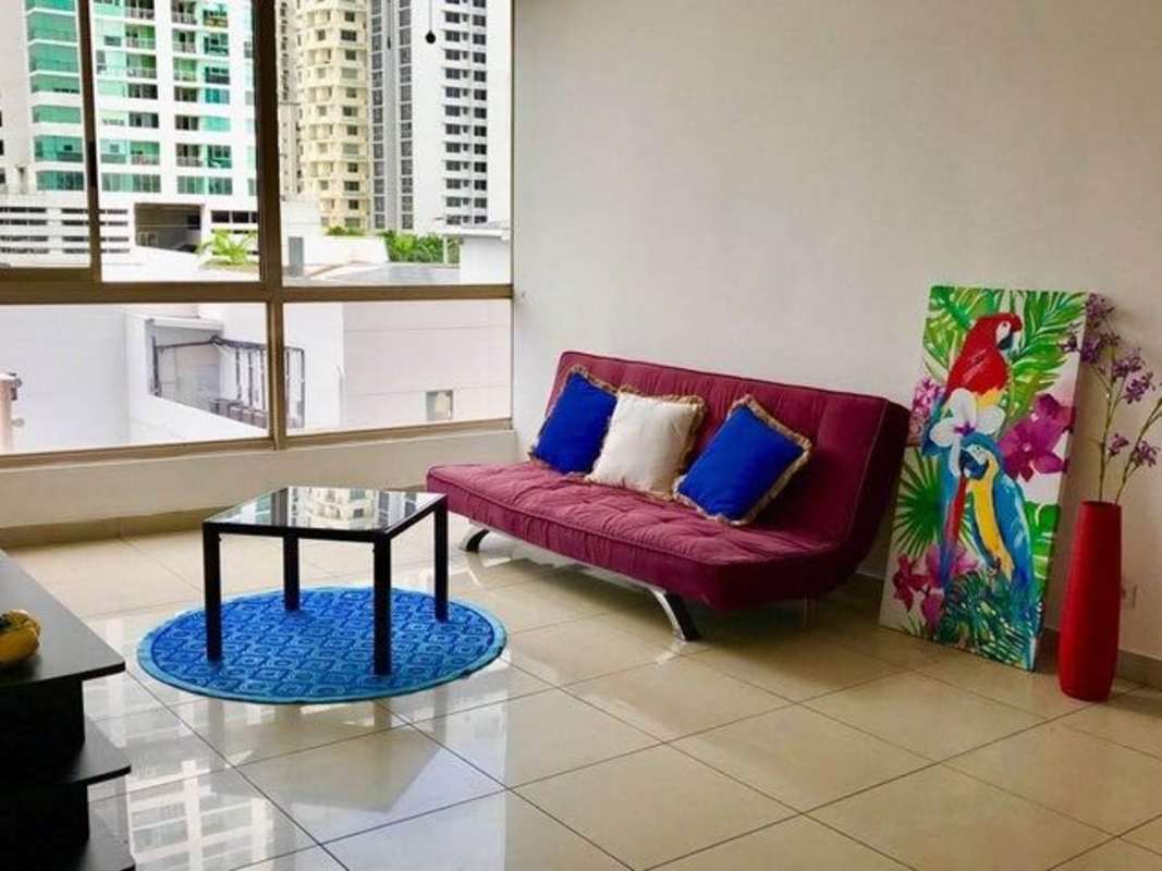 Master bedroom with large windows, built-in closet, air conditioning PH San Francisco Bay Panama