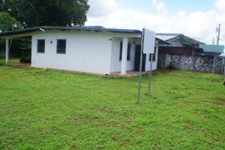 Land with small house for Sale in San Lorenzo - 2 bedrooms