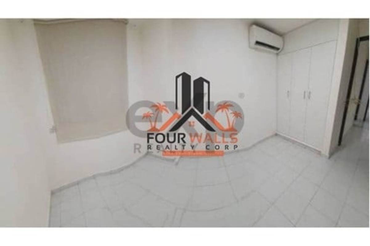 Second bedroom with split air conditioning, closet, window PH Altos de Bella Vista Panama City