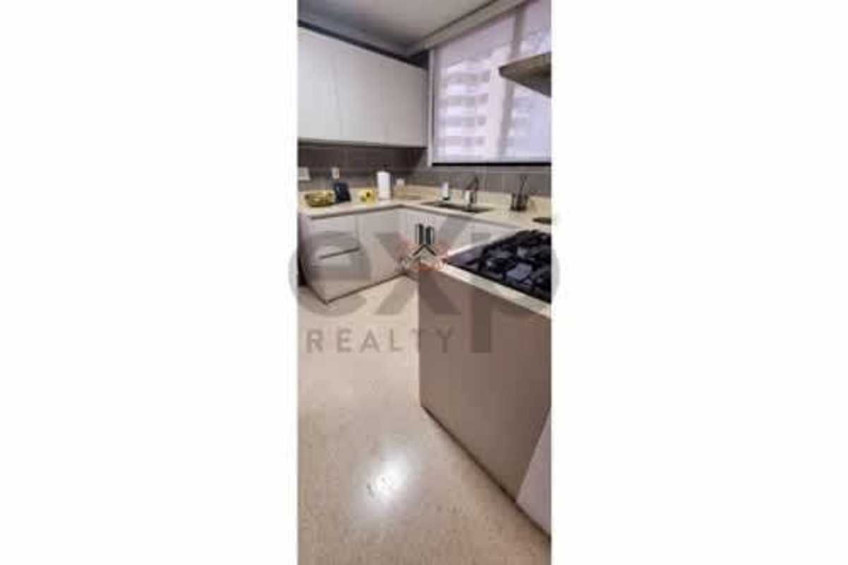 Bright open living and dining area in PH Mediterraneo Punta Paitilla apartment with city view