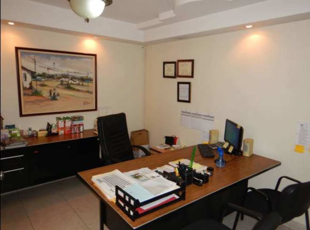 Executive corner office space with glazed partitions Obarrio business zone Panama