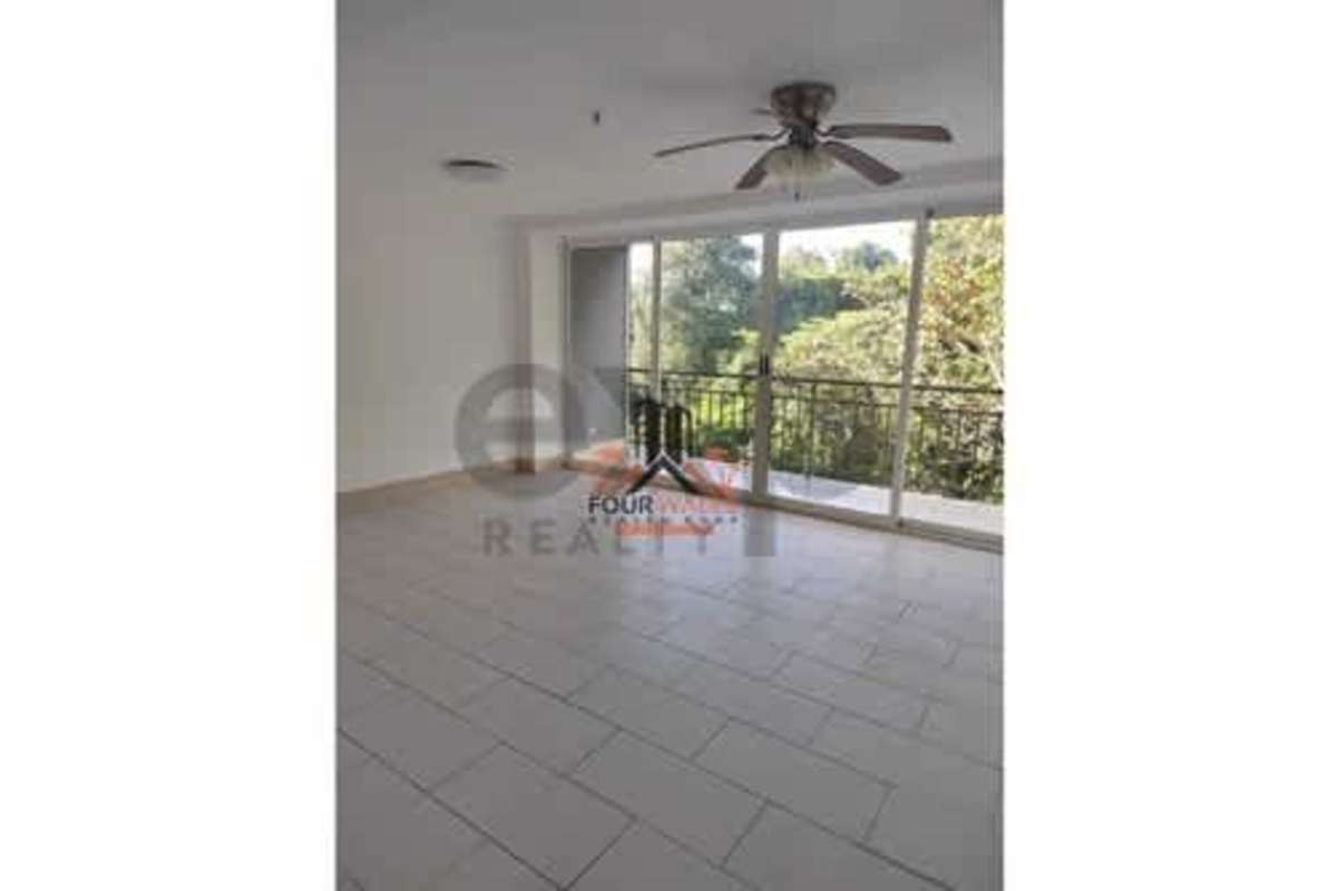 Spacious living dining room with sliding glass door balcony access PH Met View Betania Panama