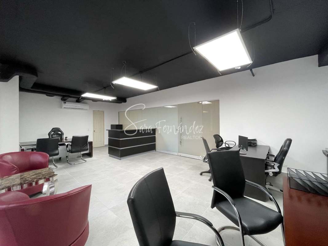 Finished flexible commercial space with windows and modern finishes in PH BICSA Tower