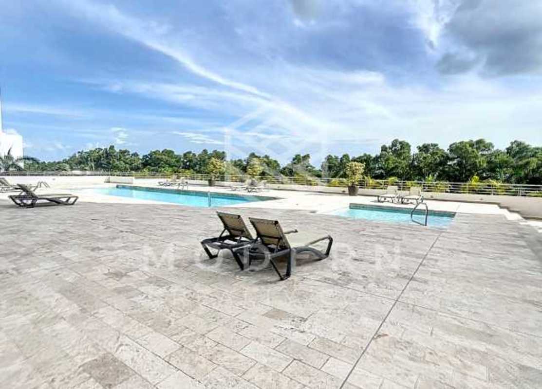 Luxury 3BR Seafront Condo in PH Costa del Mar Costa del Este