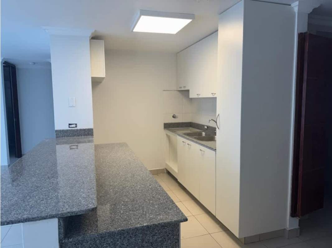 Beautiful bathroom with shower and ceramic fixtures in PH Central Park Torre Park Panama
