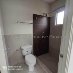 Second bathroom with walk-in shower and modern tiles in Costa Verde rental house Panama