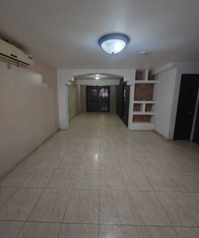Spacious living room with tile floor, recessed shelving and air conditioning Cerro Viento Panama