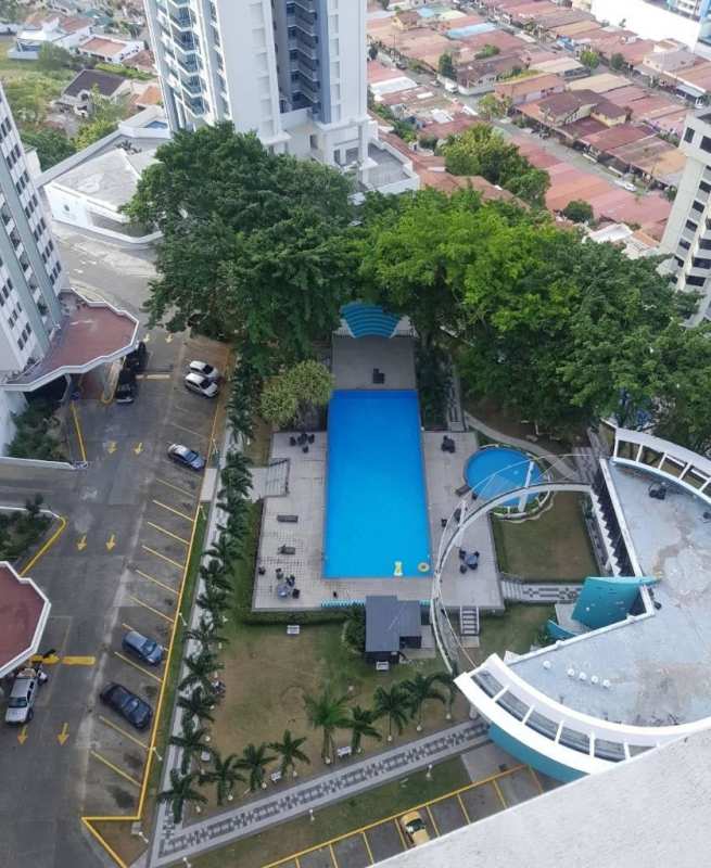 Curved outdoor pool bridge and towers PH Elite Pacific Hills Panama City