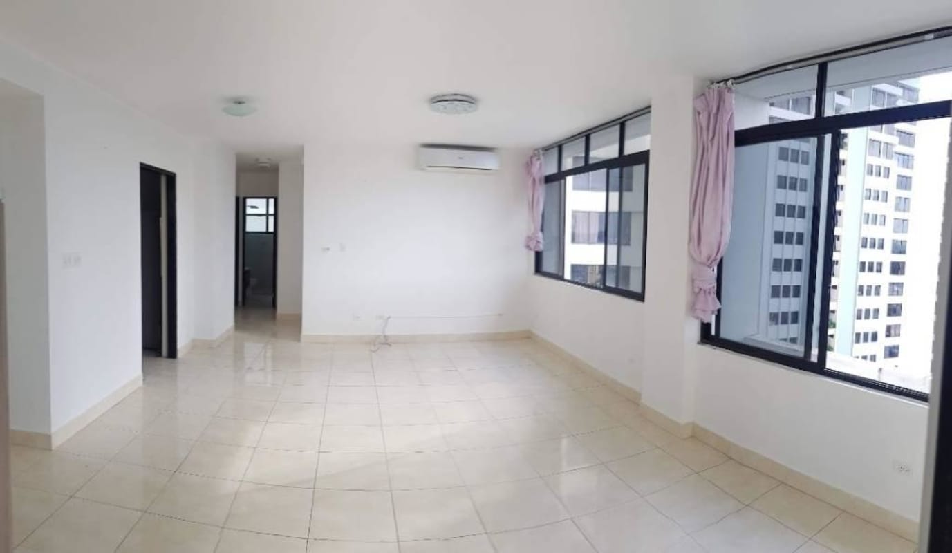 Corner living room with split AC and windows PH Elite Pacific Hills Panama