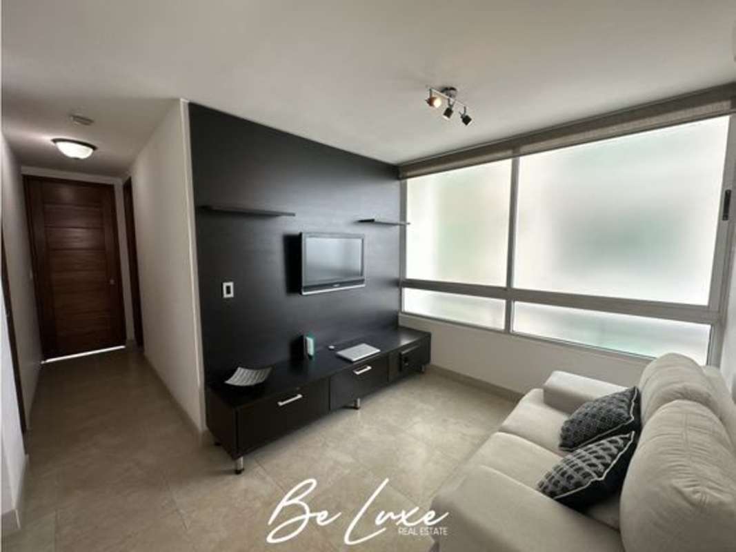 Contemporary bathroom with glass shower and quality finishes in PH Terrasol Panama City