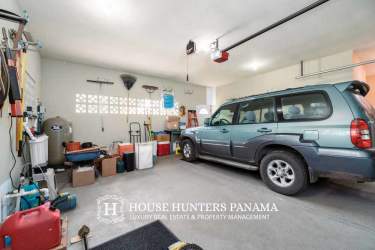 Elegant Sanctuary 3BR Home with Gardens in Boquete