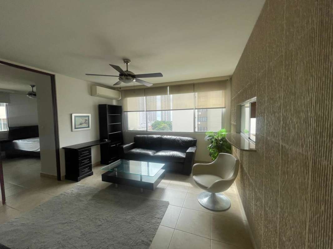 Guest powder bathroom with modern fixtures PH 7400 Tower San Francisco Panama