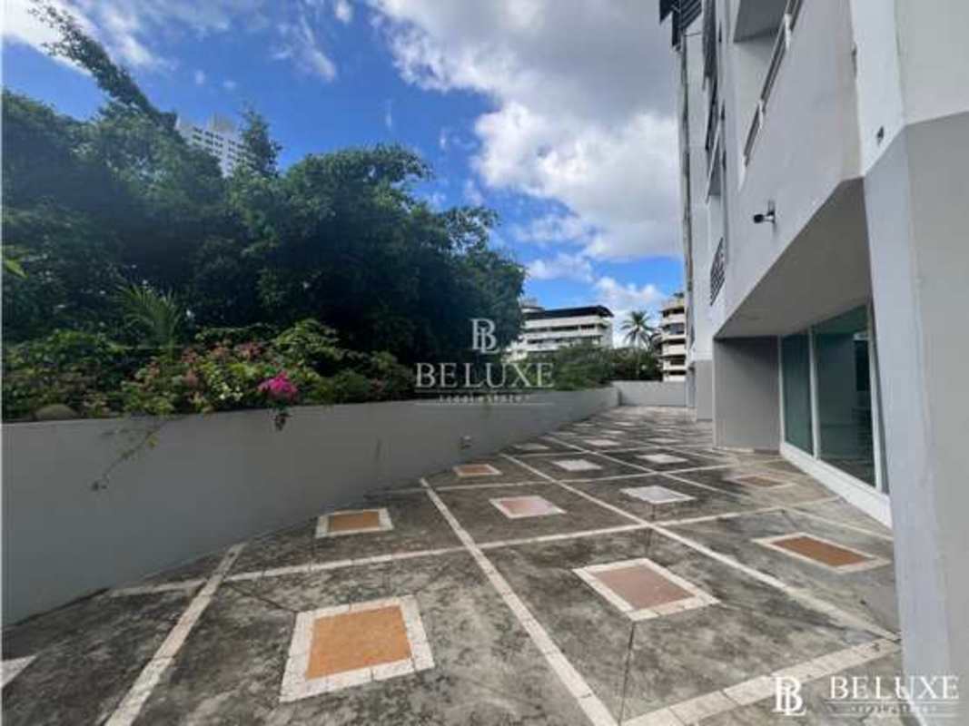 Spacious tiled terrace with greenery and skyline view PH Kubic Panama