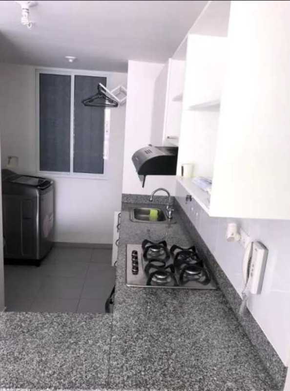 Small room with city view, large window, can be office or bedroom, PH Aviñón Tower San Miguelito
