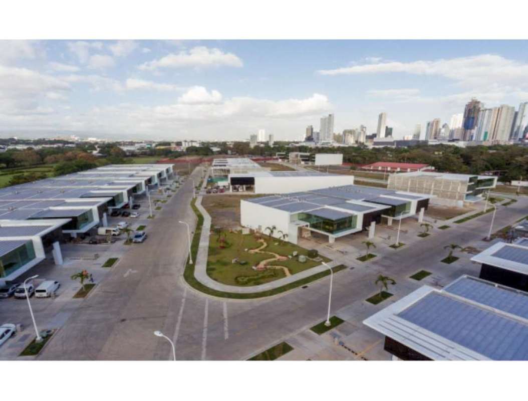 Master plan aerial of Panama Viejo Business Center showing commercial units and internal roads