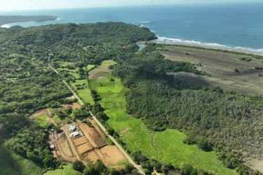 Aerial view of La Zahina Villas showing tropical waterfront setting near Playa Cañas Panama