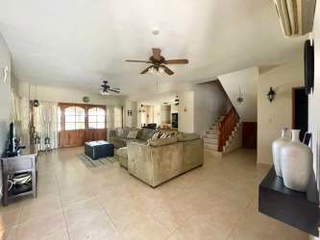 House for Rental in El Farallón - 4 bedrooms