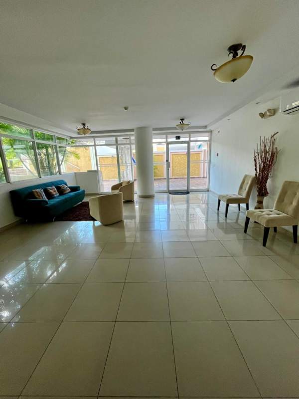 Bright 2BR Apartment at PH Sun City Albrook Clayton