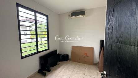 Spacious bedroom with private bath, walk-in closet, AC, ceiling fan San Carlitos David