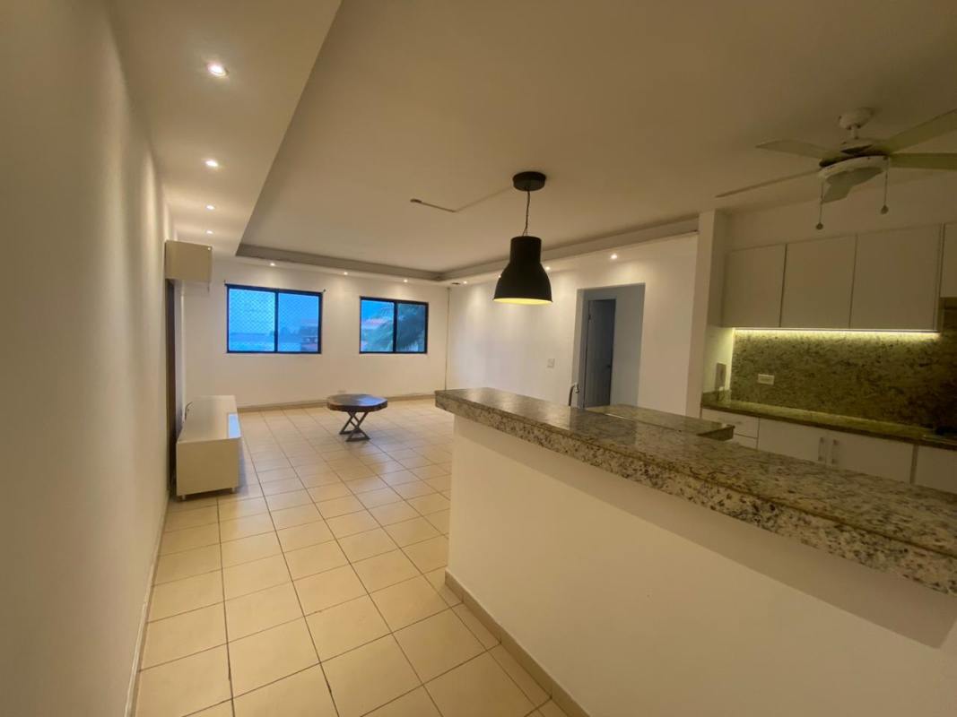 Bedroom with air conditioning built-in wardrobe large window PH Saramel Parque Lefevre Panama City apartment