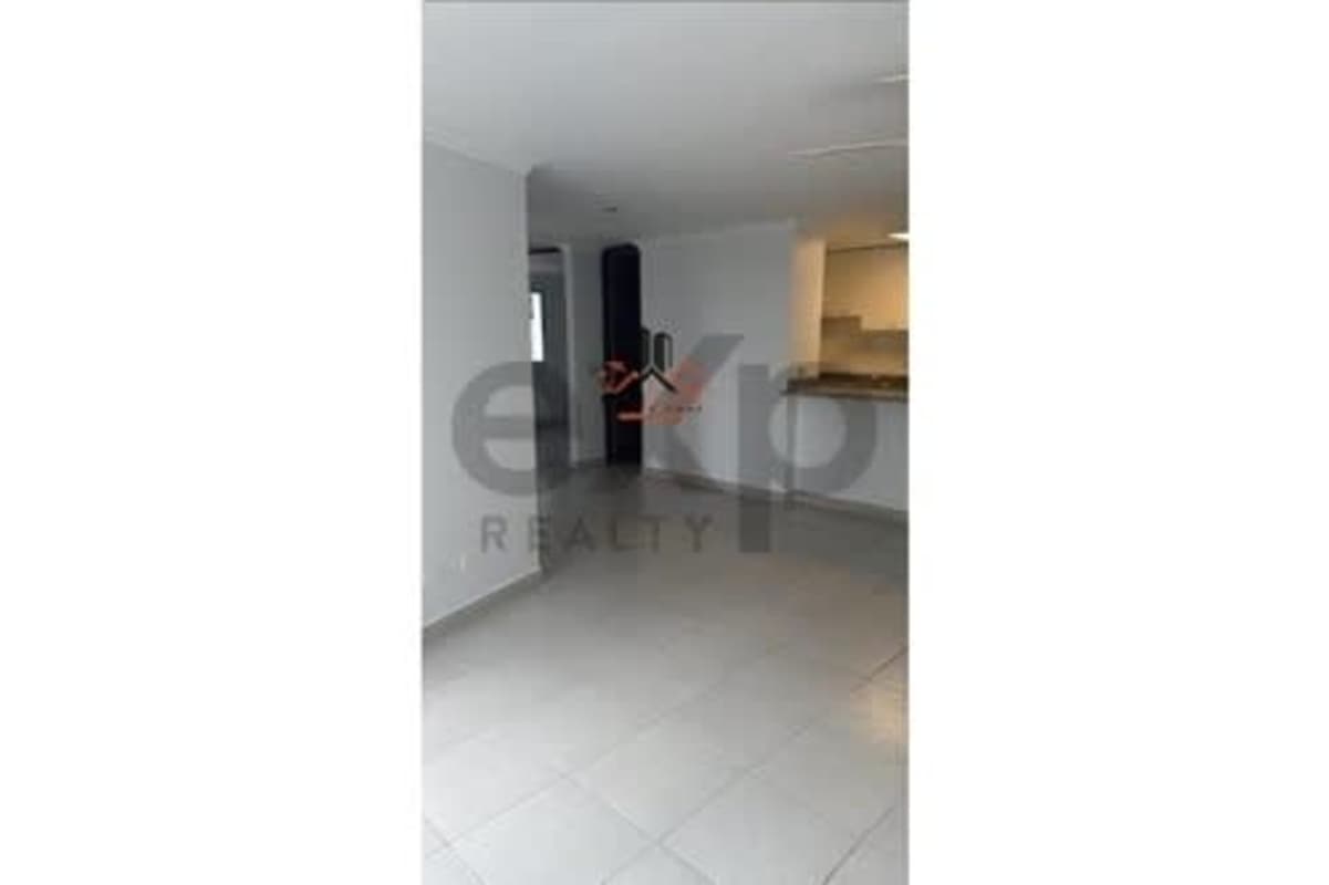 Granite countertop kitchen with modern finishes PH Central Park Panama City