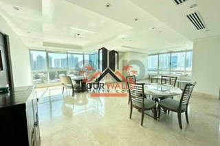Apartment for Sale in San Francisco - 3 bedrooms