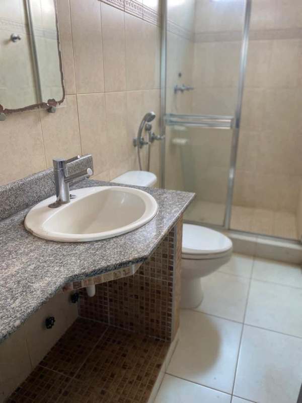 Modern bathroom granite countertop glass shower PH Miraflores Bethania Panama