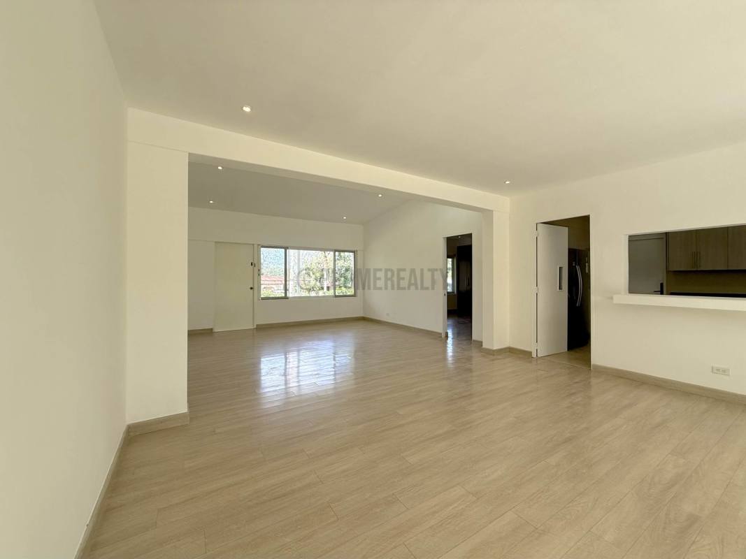 Spacious covered terrace ideal for outdoor dining in Cardenas Clayton Panama