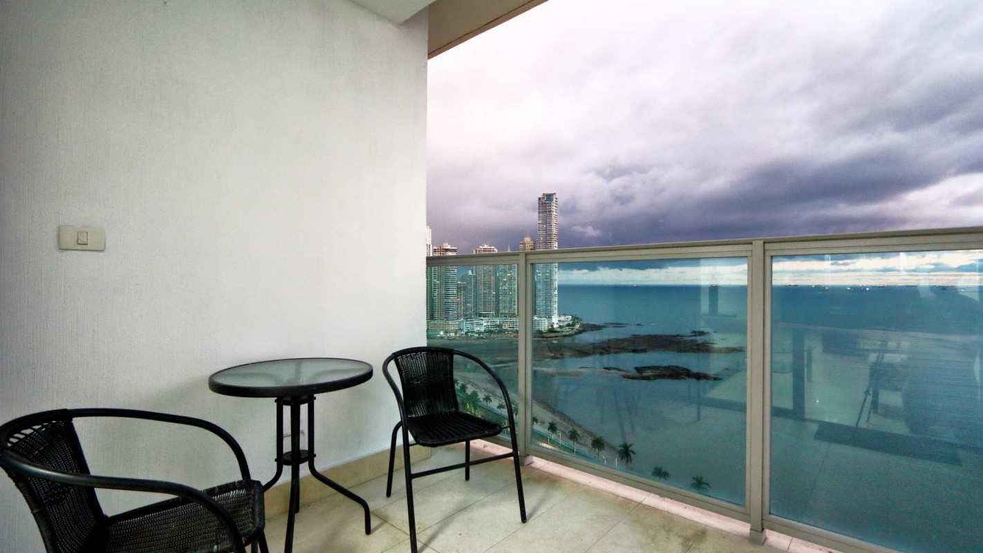 Luxury Ocean View Condo in PH Yoo Panama Avenida Balboa