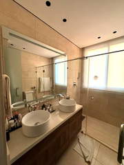 Apartment for Sale in San Francisco - 2 bedrooms