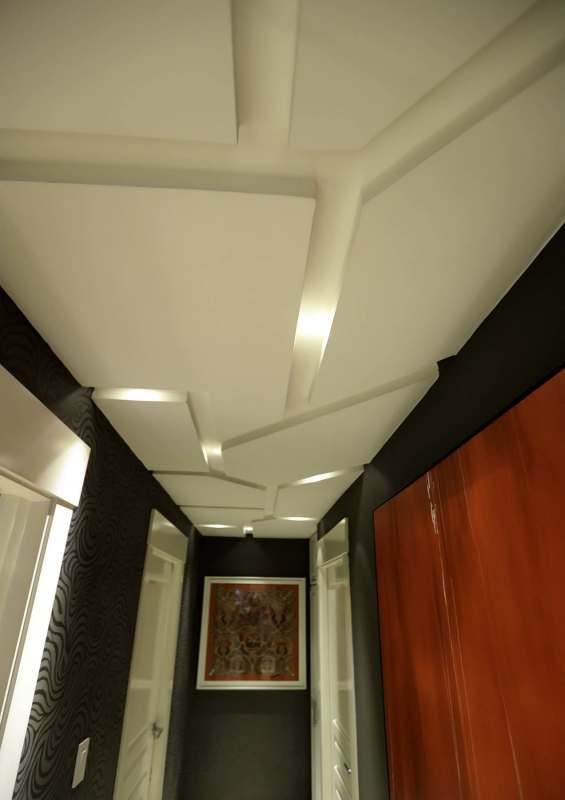 Spacious master bedroom ensuite marble floor walk-in closet PH Sol Marina Panama
