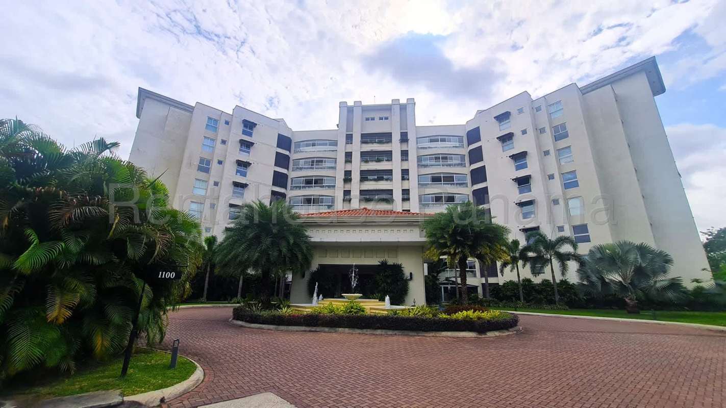 Master bedroom with terrace access and golf course views The Residences Santa María Panama