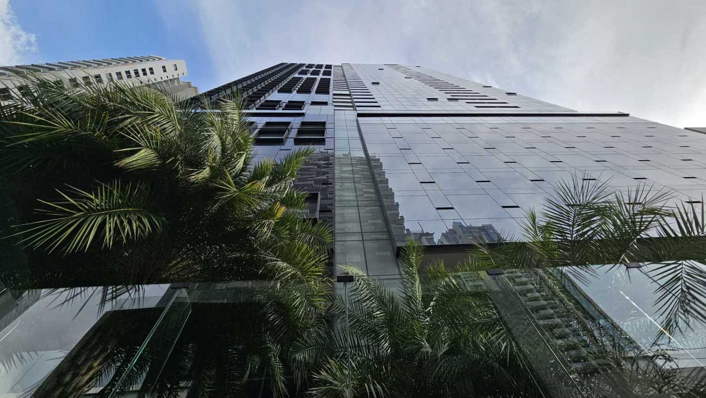 Luxury 2BR Apartment with Balcony in PH BICSA Avenida Balboa