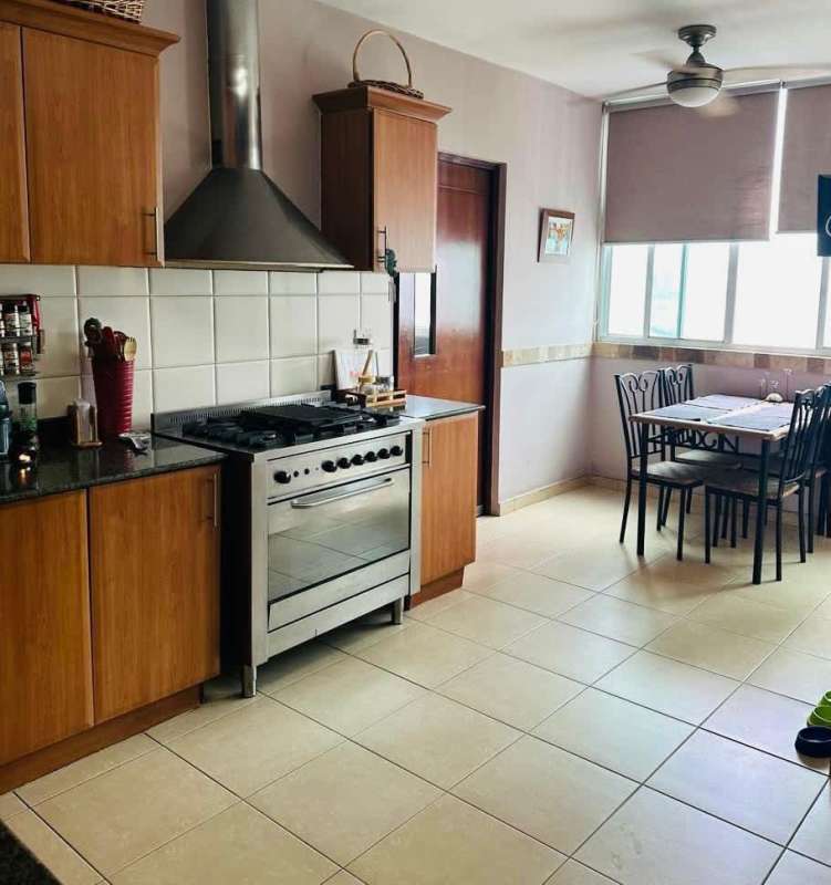 Large den office space family room PH Riverside Coco del Mar Panama City apartment