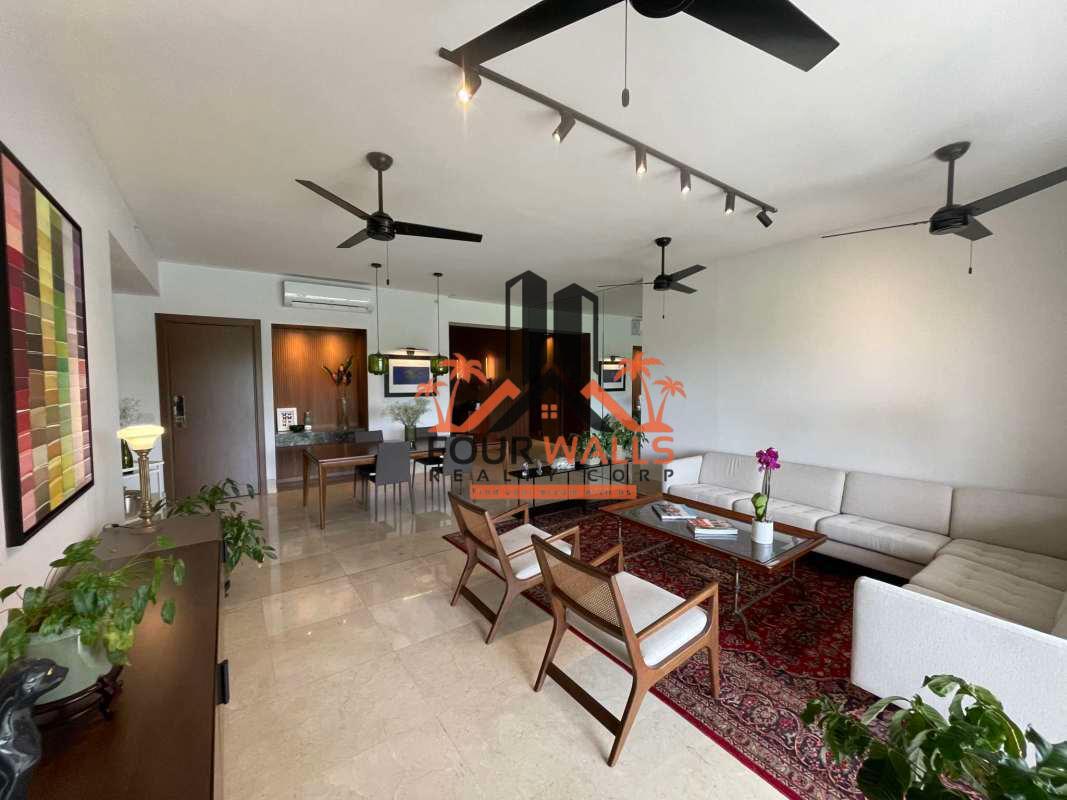 Contemporary kitchen with granite counters, stainless appliances in PH The Reserve Santa María Panama