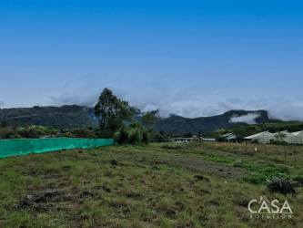 Open mountain land plot with greenery and great views in Paso Ancho near Volcán Barú