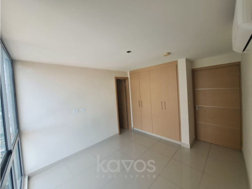 Bedroom with large window AC provision and closet PH Torres de Castilla Panama