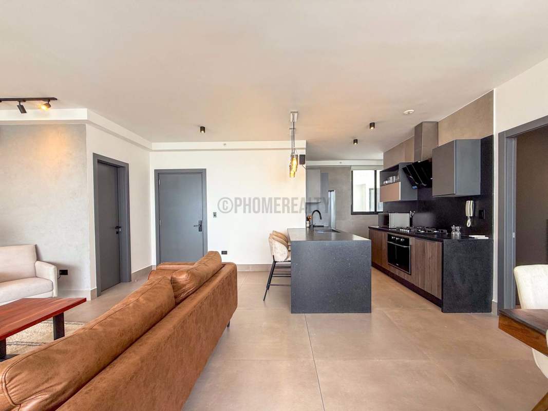 Infinity edge rooftop pool ocean skyline view at PH Coco del Mar Panama