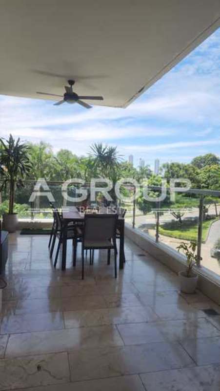 Stylish living room with grand piano, large windows, marble floors PH Valery Point Santa María Panama