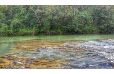 Farm residence with terrace and swimming pool overlooking lime plantation Rio Hato