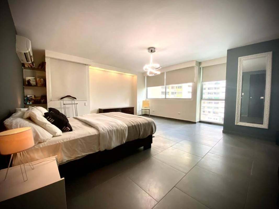 Bright furnished second bedroom with AC, closet in PH Pacific Hills Punta Paitilla Panama