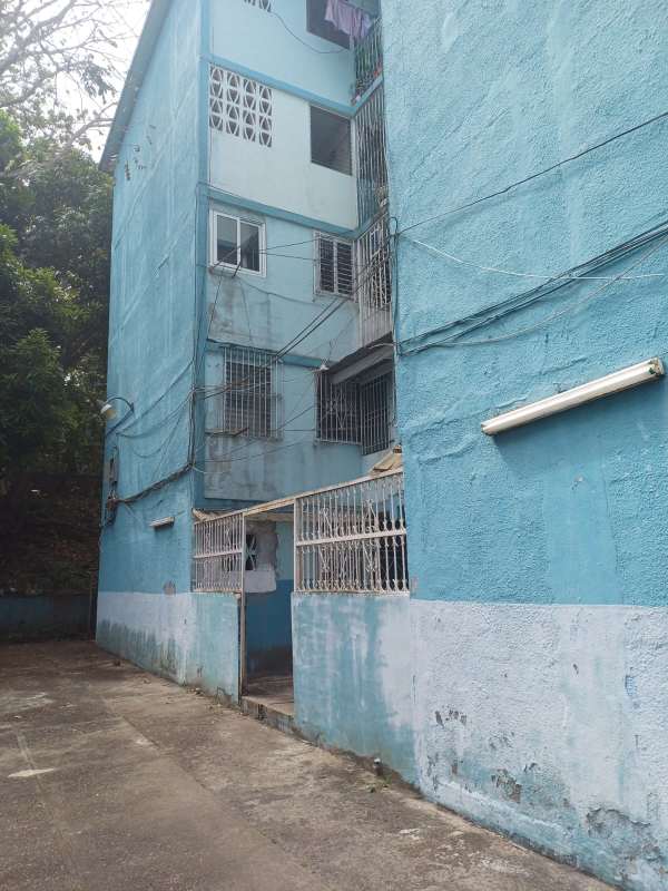 Front entrance with parking view PH Santa María Tumba Muerto Panama City