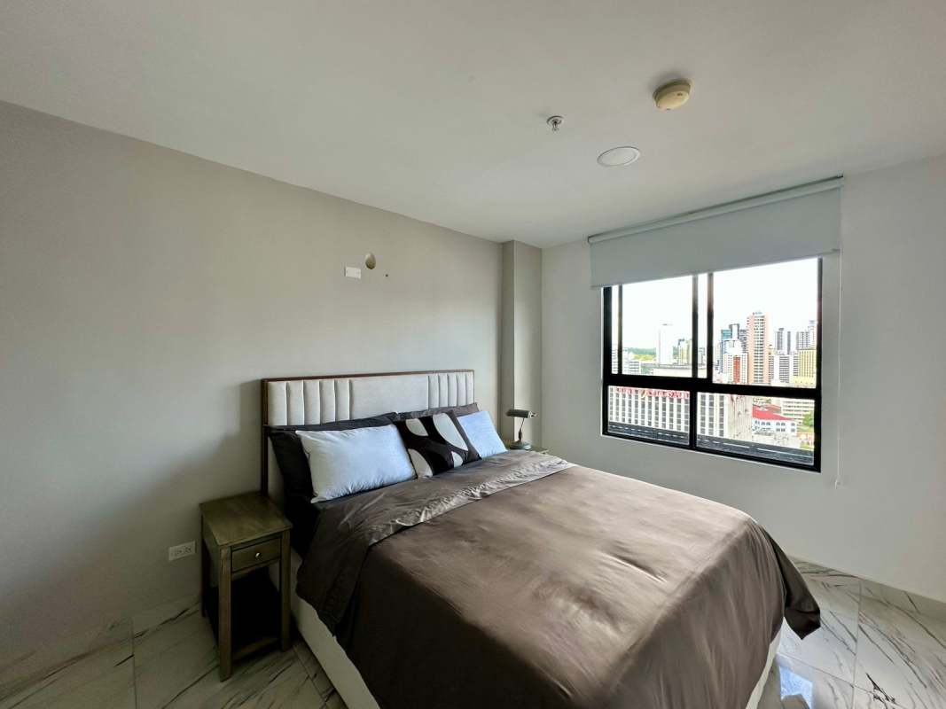 Rooftop terrace with lounge seating and skyline view at PH Calle 50 Tower in Obarrio Panama