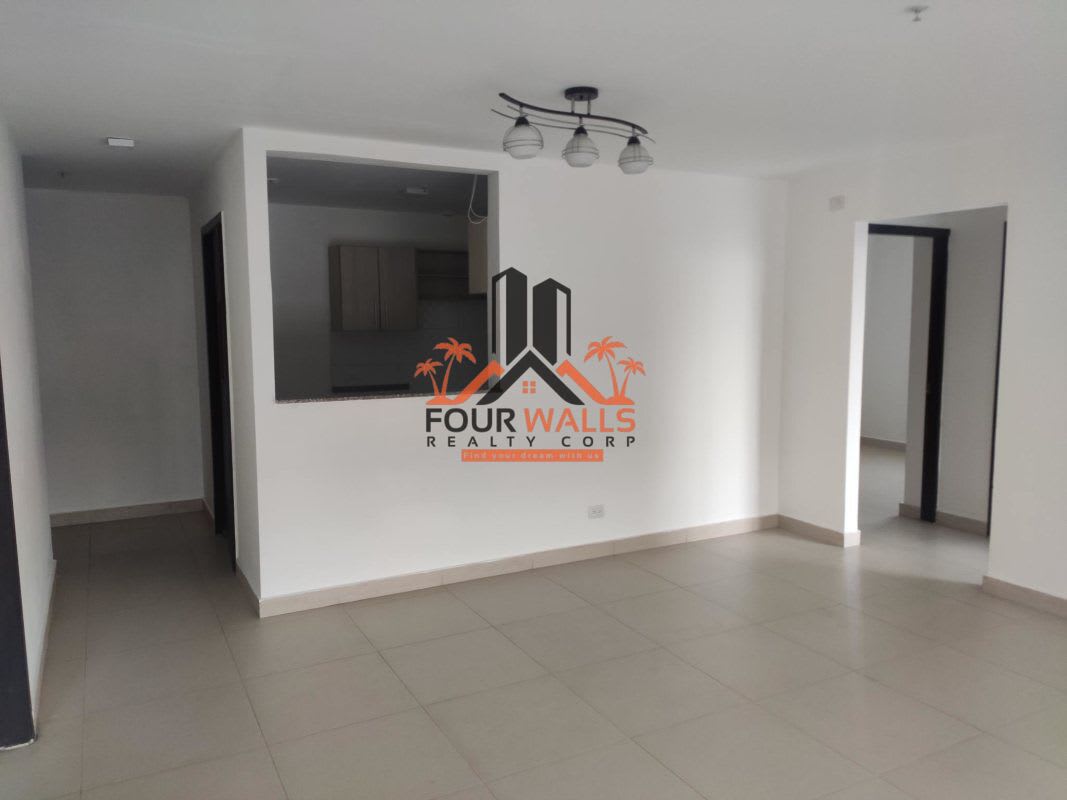 Open plan living-dining room with tiled floors, modern fixtures, PH Alta Terra Panama