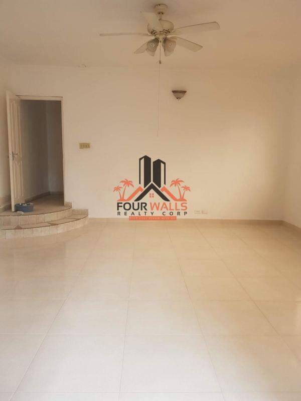 Spacious 4BR Family Home Villas de Las Fuentes Panama